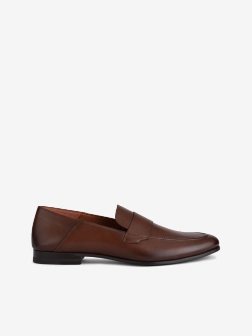 SAPATO LOAFER EM PELE
