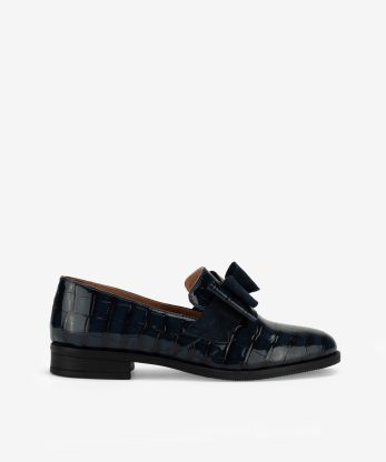 SAPATO LOAFER EM VERNIZ