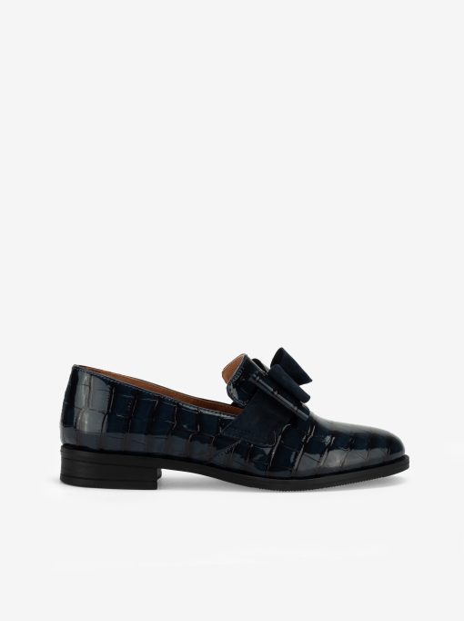 SAPATO LOAFER EM VERNIZ