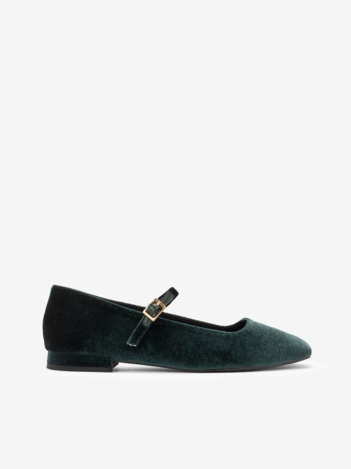 SAPATO MARY JANE DE FIVELA COM FORMA QUADRADA