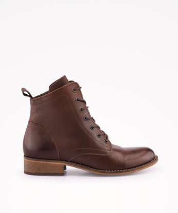 BOTA RASA DE ATACADOR EM PELE