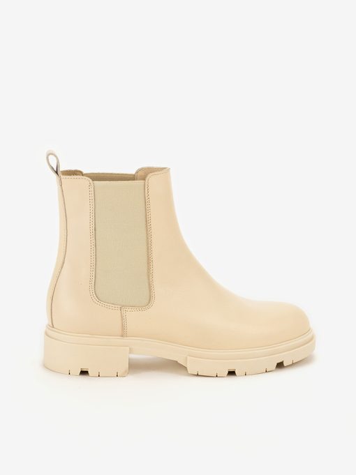 BOTA CHELSEA EM PELE COM SOLA CHUNKY
