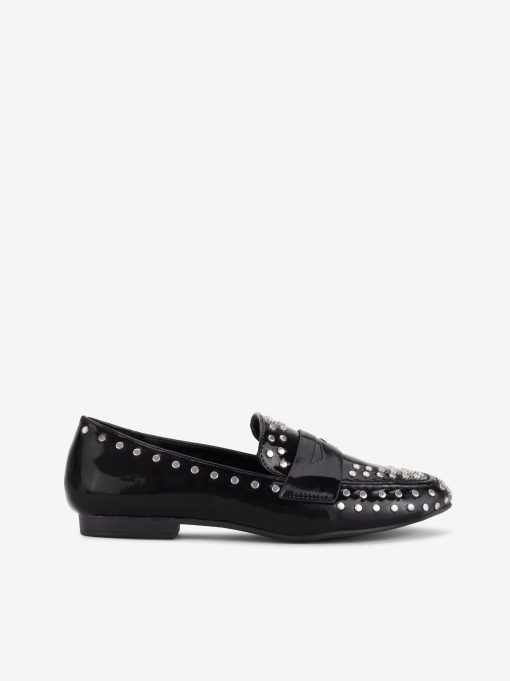 SAPATO LOAFER EM VERNIZ