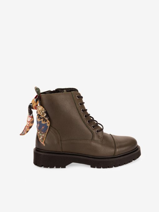 BOTA EM PELE ESTILO MILITAR