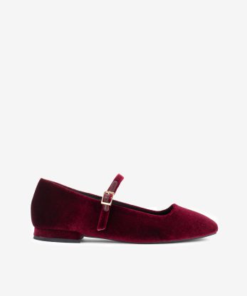 SAPATO MARY JANE DE FIVELA COM FORMA QUADRADA