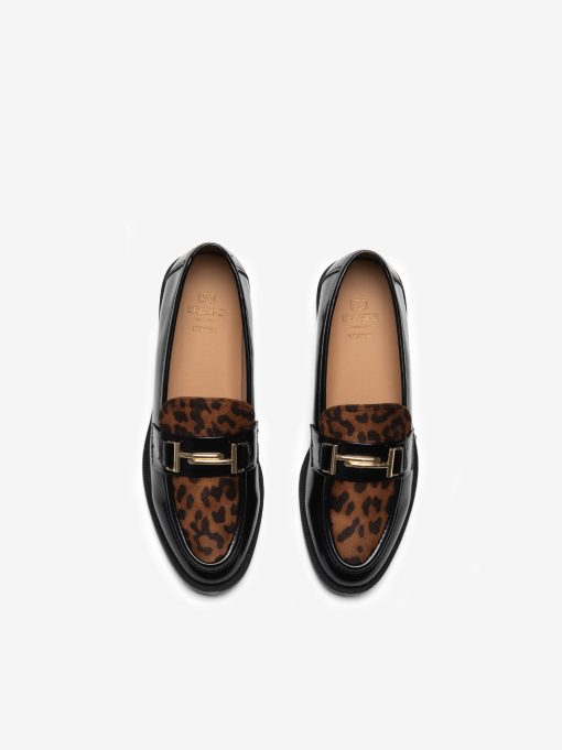 SAPATO LOAFER COM TACHAS - Image 3