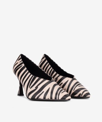 Alternative view of SAPATO PUMP ESTAMPADO DE SALTO