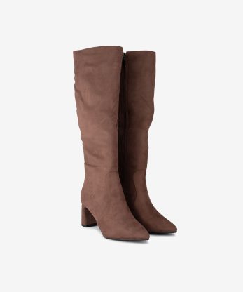 Alternative view of BOTA ALTA ACAMURÇADA DE TACÃO