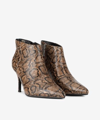 Alternative view of BOTIM ANKLE ACAMURÇADA DE SALTO