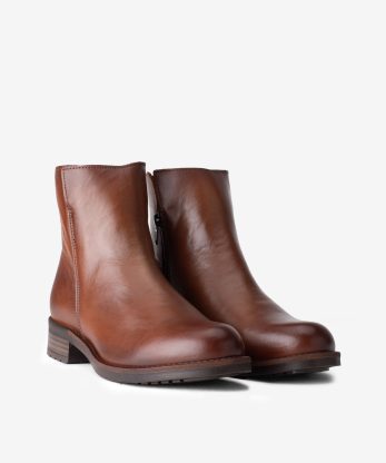 Alternative view of BOTIM EM PELE DE FECHO