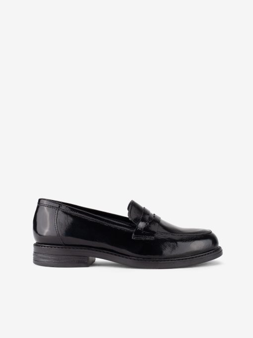SAPATO LOAFER EM PELE VERNIZ