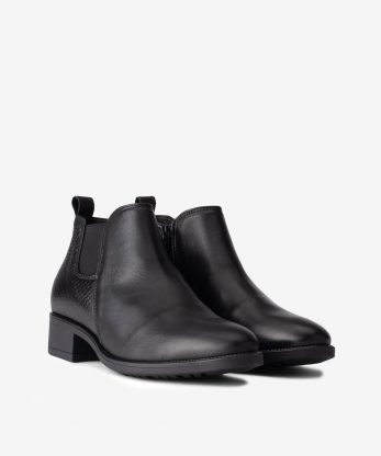 Alternative view of BOTIM DE TACÃO EM PELE