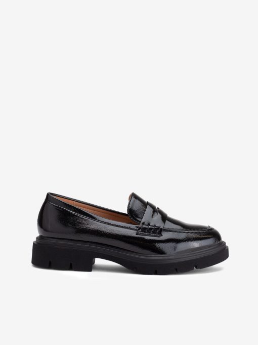 SAPATO LOAFER EM VERNIZ