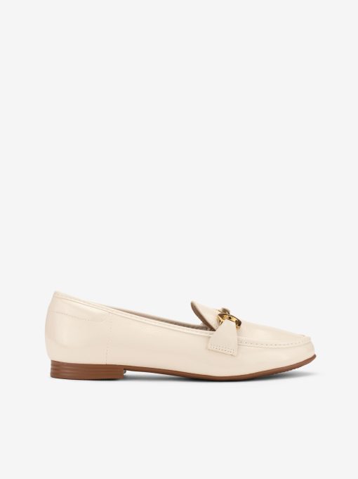 SAPATO MOCASSIM EFEITO PELE VERNIZ