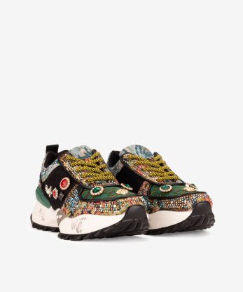 Alternative view of SAPATILHA MULTIPEÇA COM APLICAÇÕES