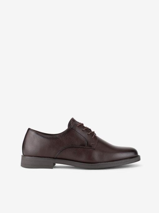 SAPATO DERBY COM BROGUE
