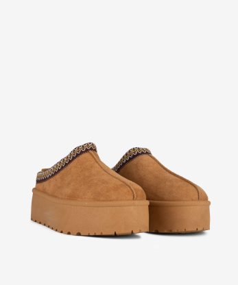 Alternative view of SAPATO COM DETALHE ÉTNICO EM SOLA PLATAFORMA