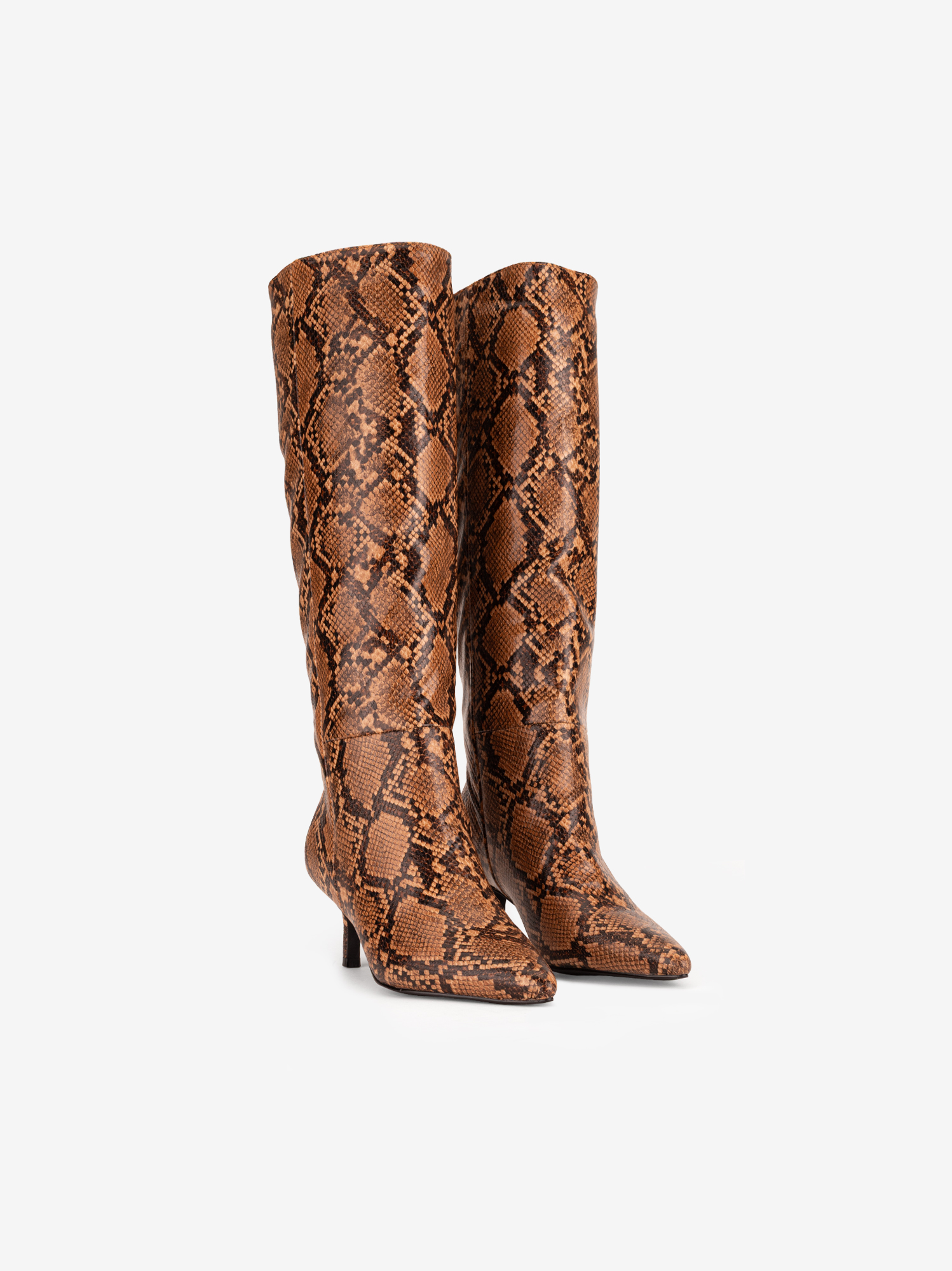 BOTA COM SALTO KITTEN - Image 2