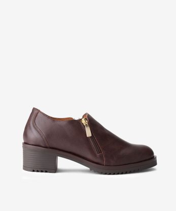 SAPATO SLIP ON EM PELE