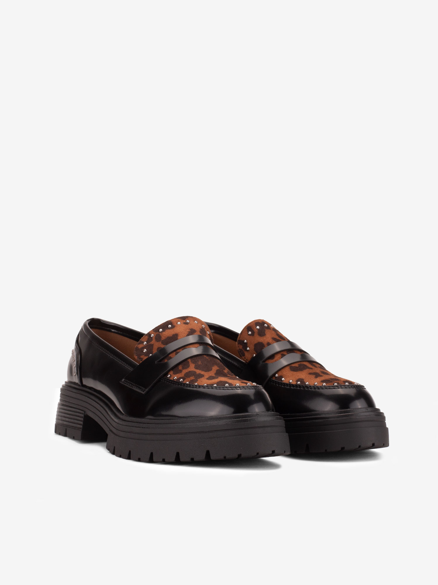 SAPATO LOAFER COM TACHAS - Image 2
