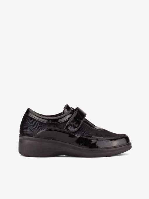 SAPATO EM VERNIZ DE VELCRO