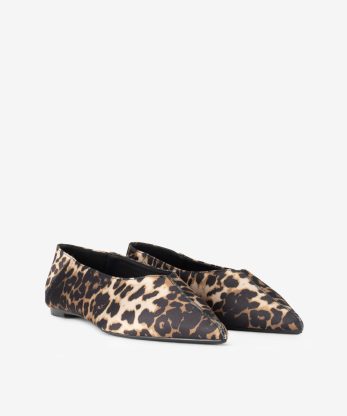 Alternative view of SAPATO DECOTADO COM ANIMAL PRINT