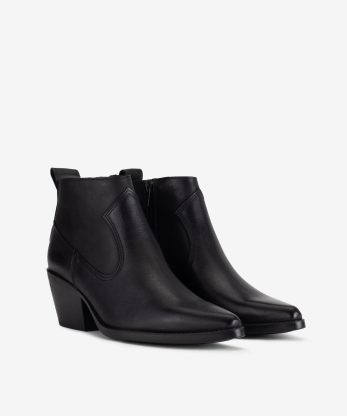 Alternative view of BOTIM TEXANO EM PELE