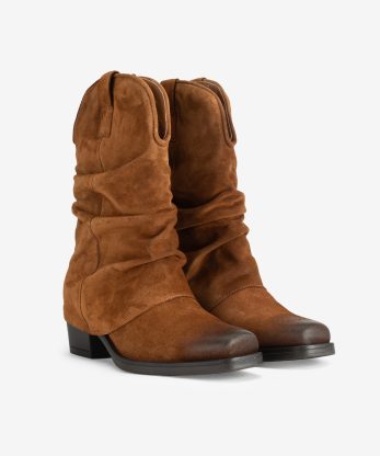 Alternative view of BOTA SLOUCH EM CROUTE CAMURÇA