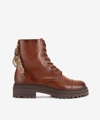 BOTA EM PELE ESTILO MILITAR