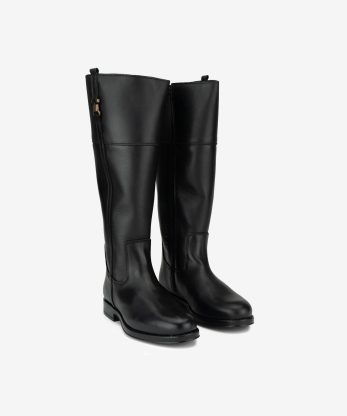 Alternative view of BOTA ALTA EM PELE