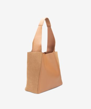 Alternative view of MALA HOBO EM CAMURÇA