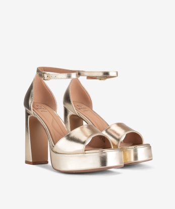 Alternative view of SANDÁLIA PLATAFORMA EM VERNIZ