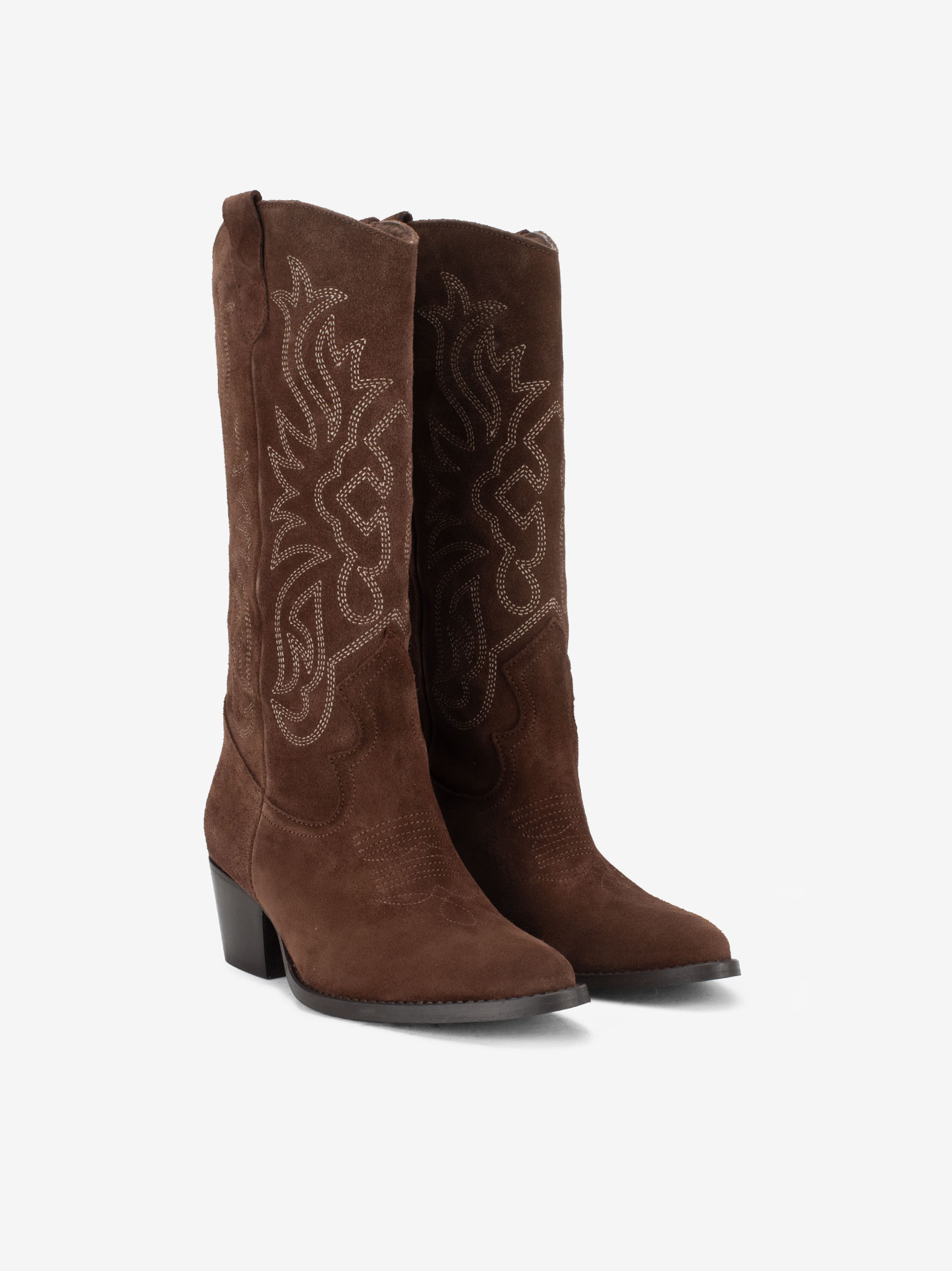BOTA DE TACÃO ESTILO TEXANA EM CROUTE CAMURÇA COM BORDADOS - Image 2