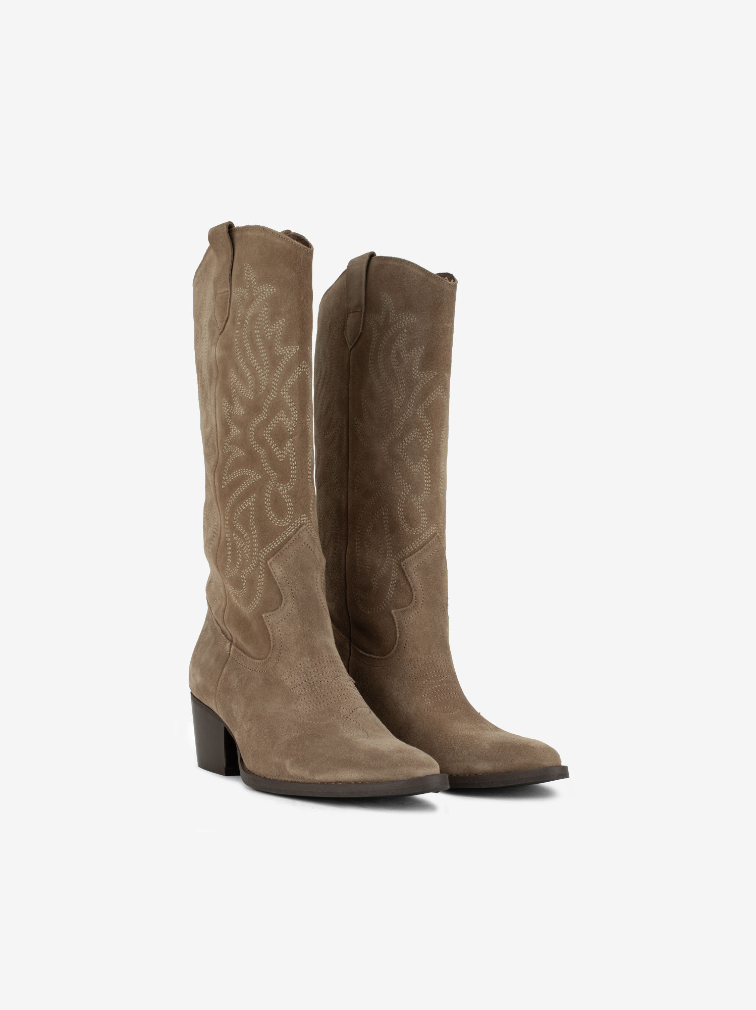 BOTA DE TACÃO ESTILO TEXANA EM CROUTE CAMURÇA COM BORDADOS - Image 4