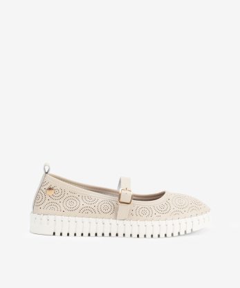 SAPATO MERY JANE EM PELE PERFURADA