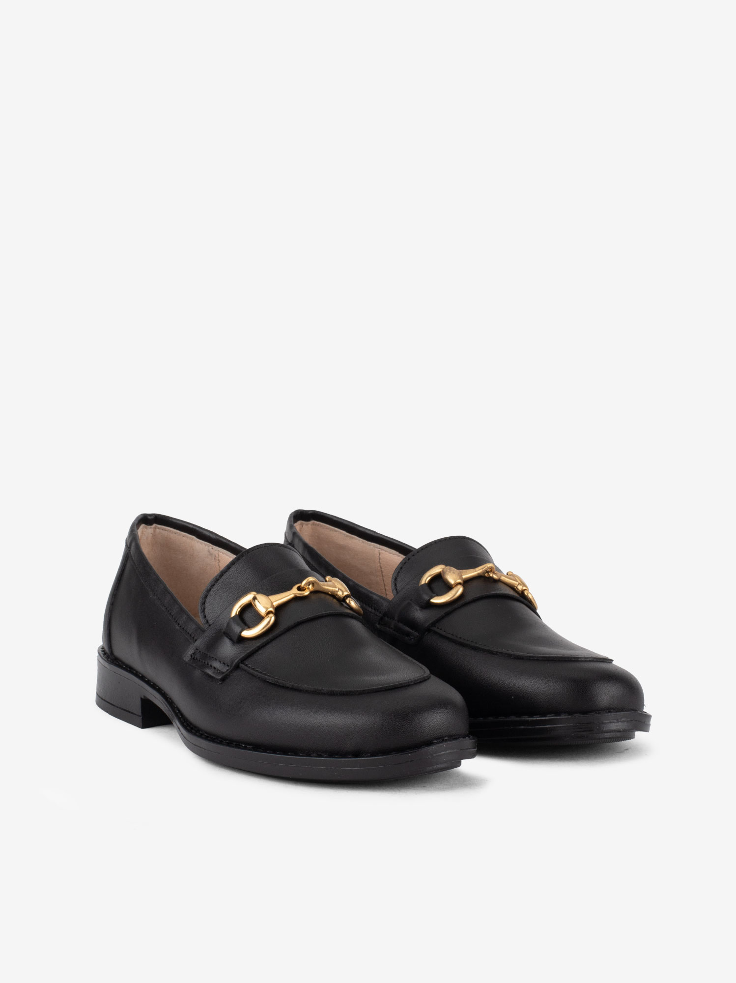 SAPATO LOAFER EM PELE COM APLICAÇÃO METÁLICA - Image 2
