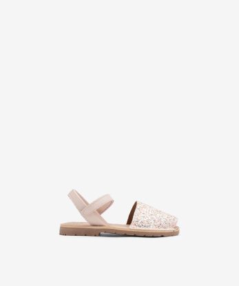 SANDÁLIA RASA ESTILO MENORQUINA EM GLITTER COMBINADO COM TIRA DE VELCRO