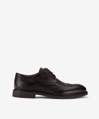 SAPATO BROGUE EM PELE