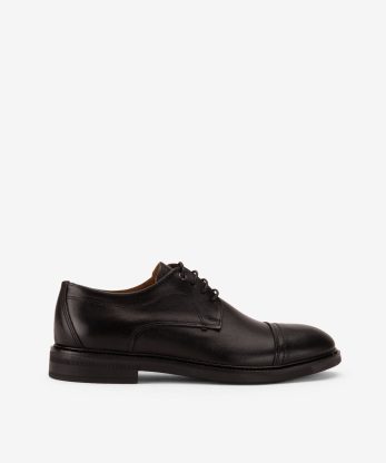 SAPATO CAP TOE EM PELE