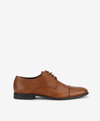 SAPATO DERBY BROGUE EM PELE