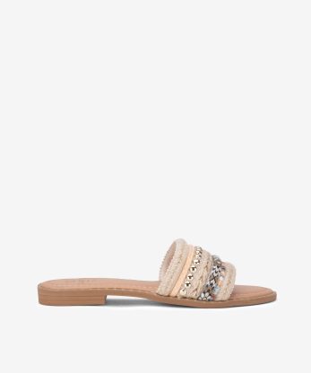 CHINELO COM TACHAS