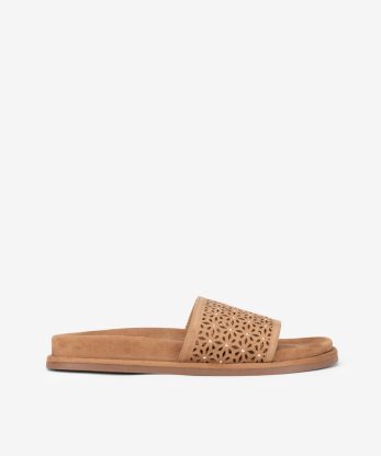 CHINELO PERFURADO COM TACHAS - CAMEL, 39