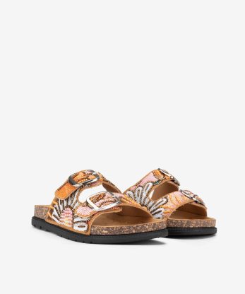 Alternative view of CHINELO DE FIVELA COM LANTEJOULAS
