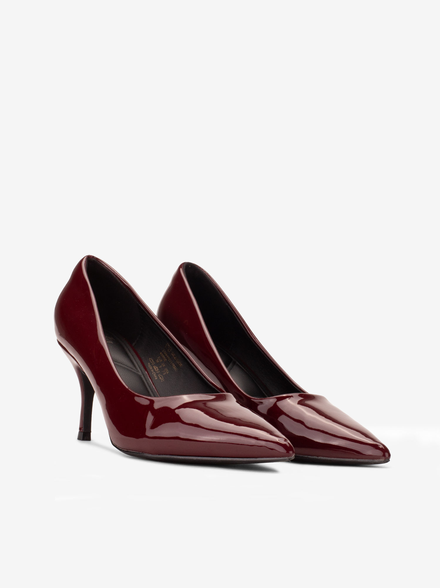 SAPATO PUMP DE SALTO EM VERNIZ COM FORMA PONTIAGUDA - Image 4