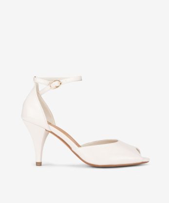 SANDÁLIA PEEP TOE EM VERNIZ