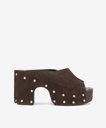 SANDÁLIA MULE EM CROUTE COM TACHAS