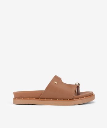 CHINELO EFEITO PELE COM TACHAS