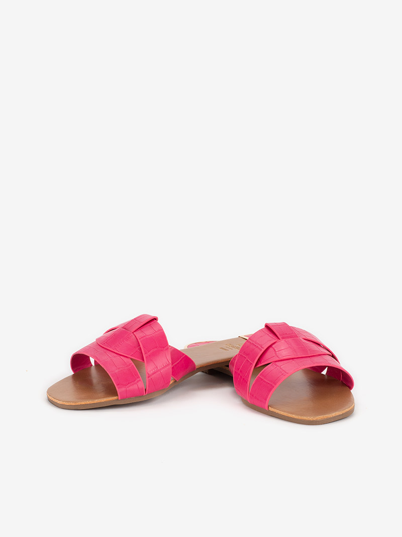 SANDÁLIA RASA COM TIRAS CRUZADAS ESTAMPADAS - Image 16