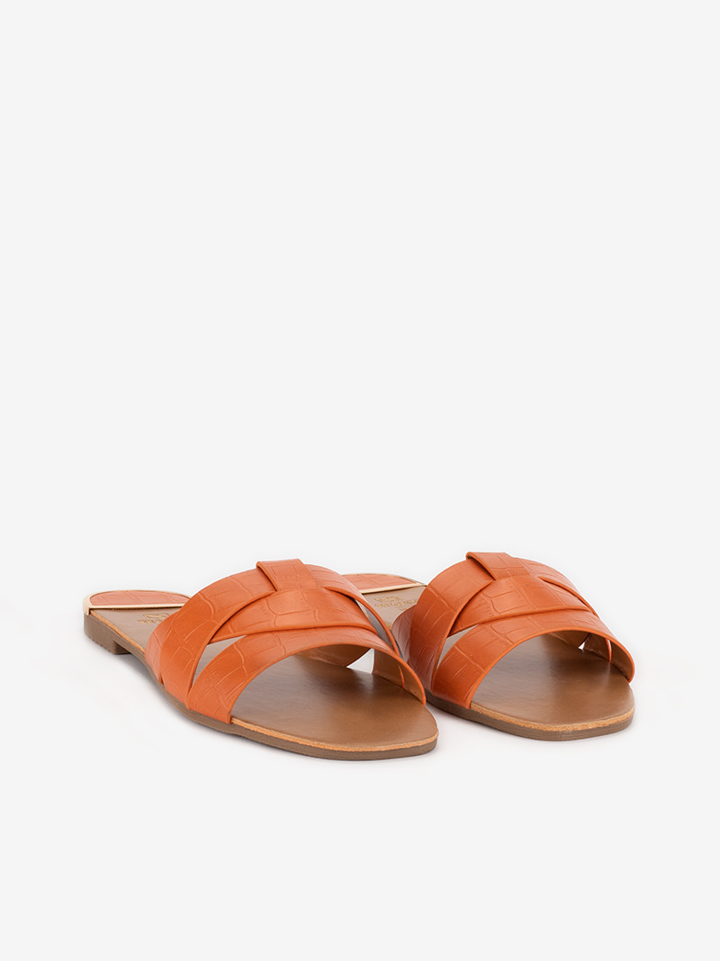 SANDÁLIA RASA COM TIRAS CRUZADAS ESTAMPADAS - Image 18