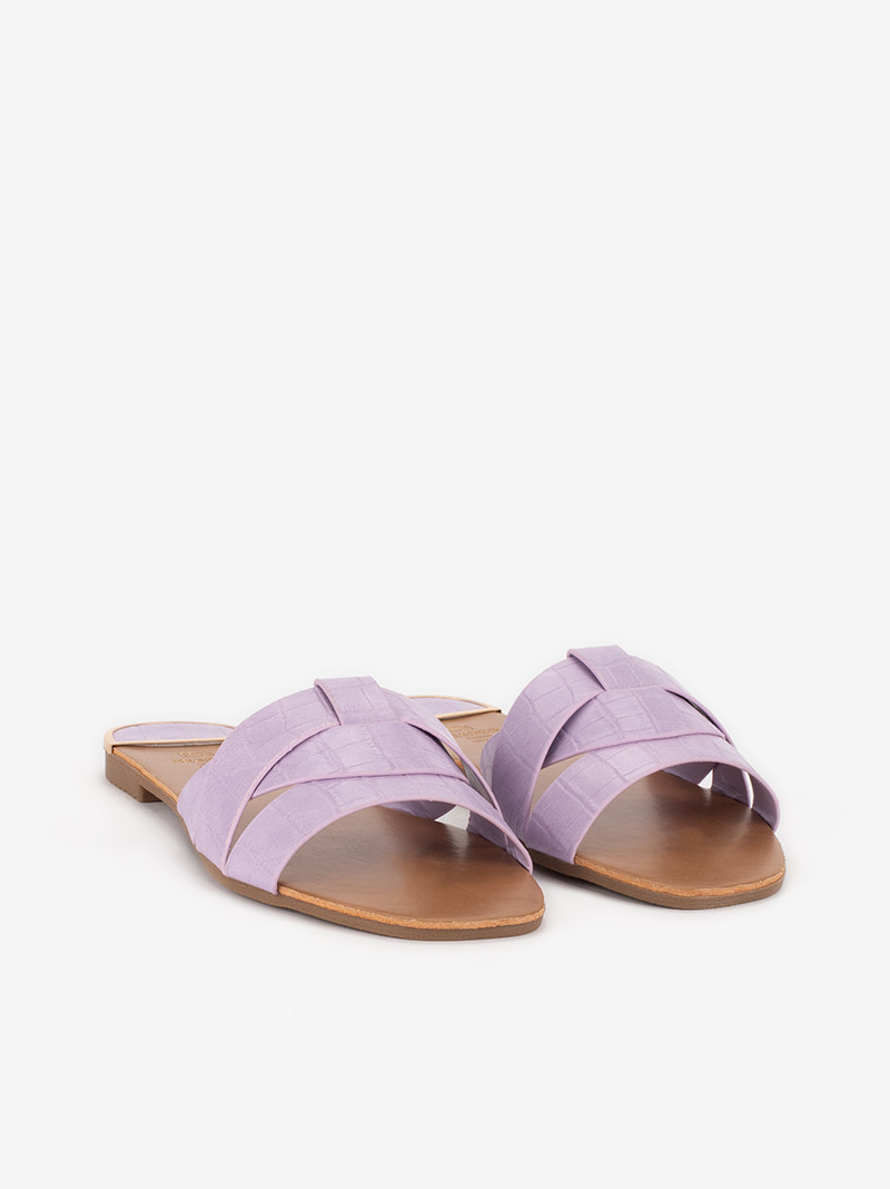 SANDÁLIA RASA COM TIRAS CRUZADAS ESTAMPADAS - Image 21